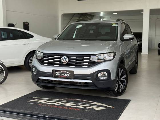 VOLKSWAGEN T-CROSS 1.0 200 TSI TOTAL FLEX AUTOMÁTICO VOLKSWAGEN T-CROSS 1.0 200 TSI TOTAL FLEX AUTOMÁTICO